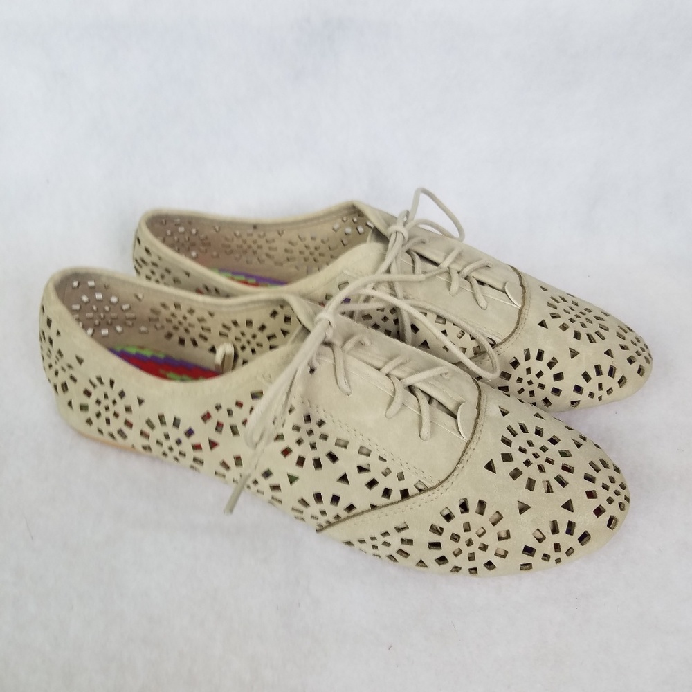 SOLD ON MERCARI Charles Albert Oxford Shoes NWOT - Picture 1 of 7